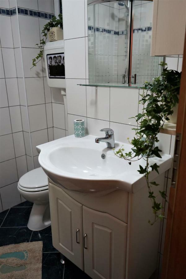 Momo'S Studio Apartment Загреб Экстерьер фото
